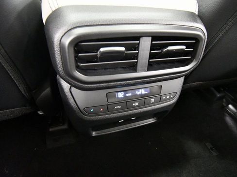 New 2026 Honda Pilot Touring image 18