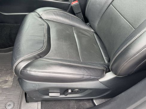 Used 2022 Ford Explorer ST w/ Equipment Group 401A AWD/4WD image 12