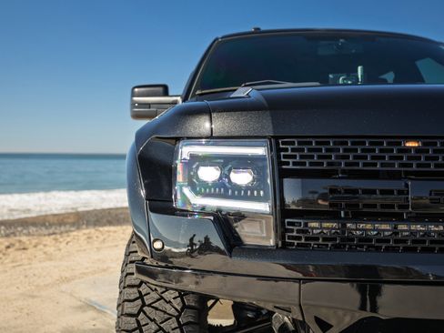 Used 2013 Ford F150 Raptor w/ Luxury Equipment Group image 28