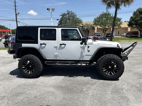 Used 2012 Jeep Wrangler Unlimited Sport AWD/4WD image 6