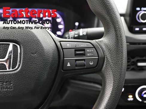 Used 2025 Honda Accord SE image 16