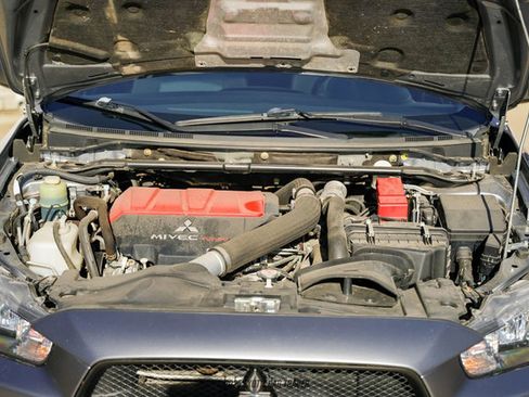 Used 2015 Mitsubishi Lancer Evolution GSR image 17