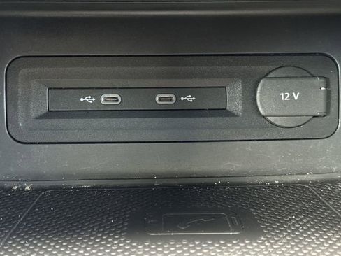 Used 2023 Volkswagen Atlas SEL AWD/4WD image 36