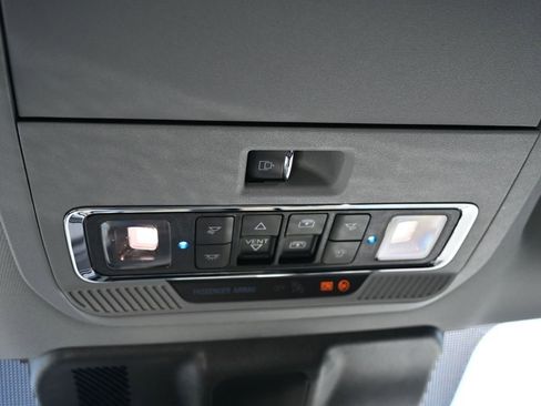 New 2026 Ford F250 Lariat w/ Black Appearance Package image 25