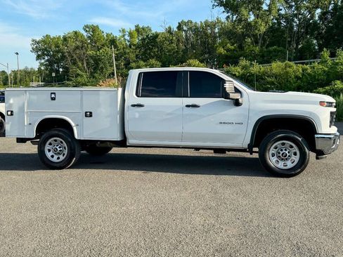 Used 2026 Chevrolet Silverado 3500 W/T w/ WT Convenience Package AWD/4WD image 2