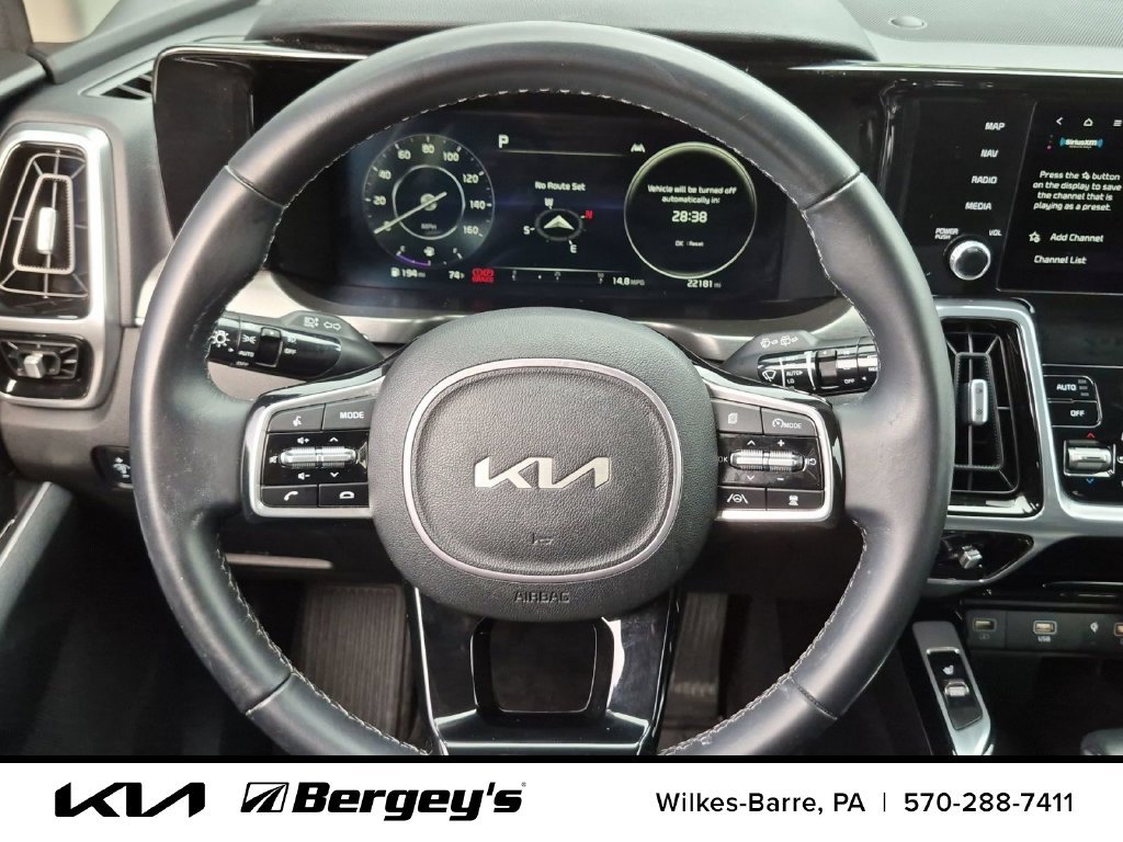 Certified 2023 Kia Sorento SX AWD/4WD image 16