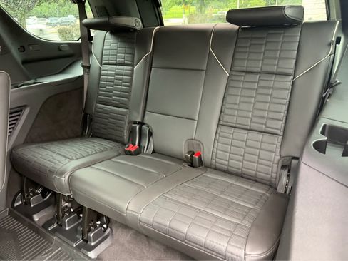 Used 2026 Cadillac Escalade V w/ LPO, ONYX Package AWD/4WD image 10