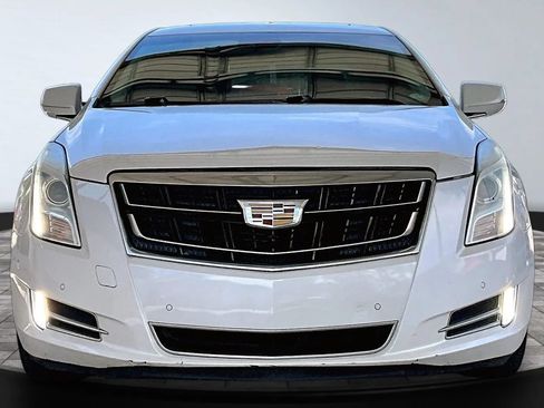 Used 2016 Cadillac XTS Luxury w/ Driver Awareness Package FWD image 2