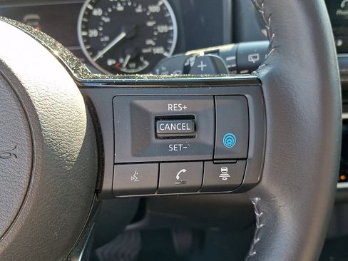 Used 2023 Nissan Rogue SL w/ SL Premium Package image 23