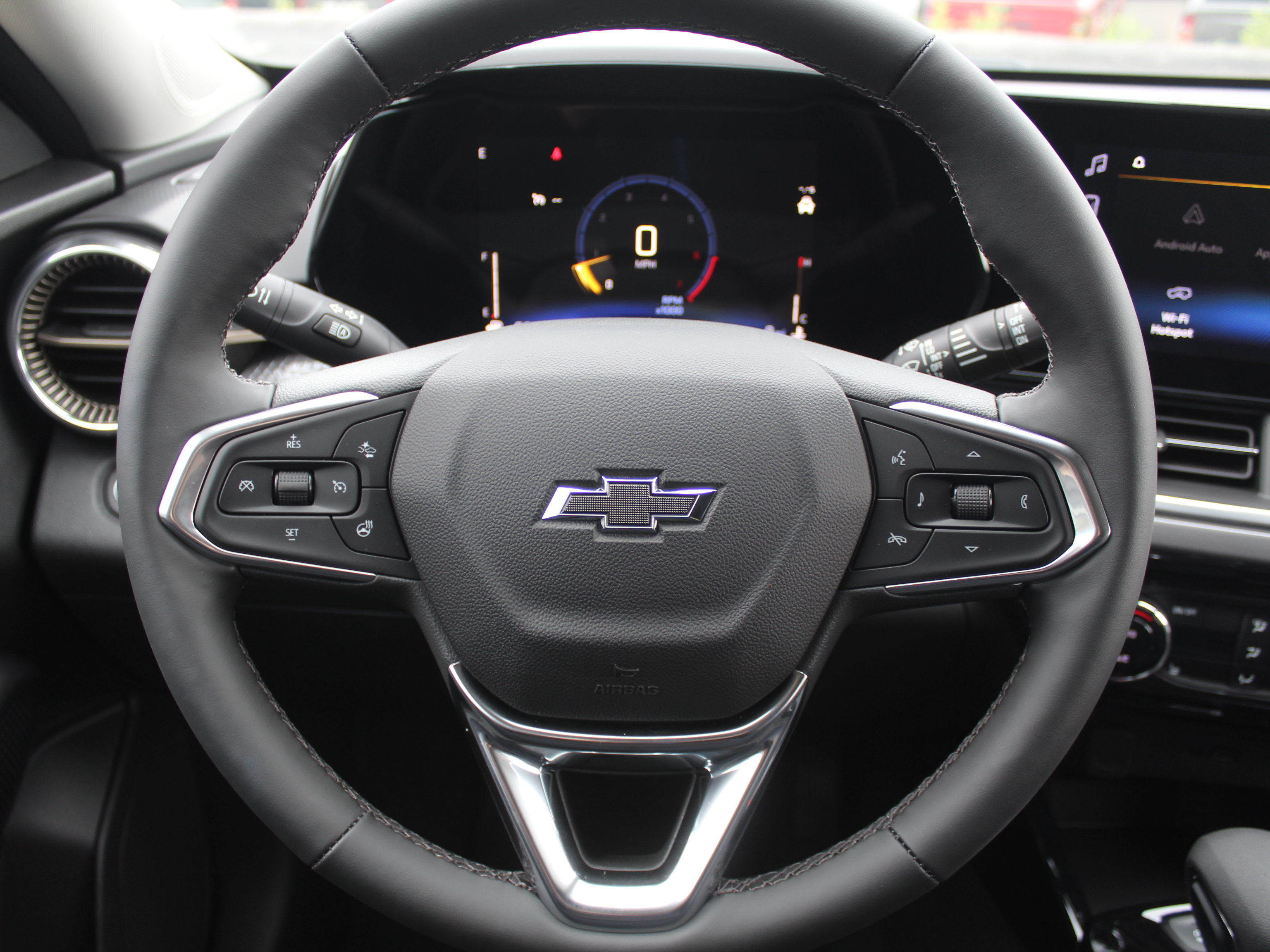 New 2026 Chevrolet Trax ACTIV FWD image 14