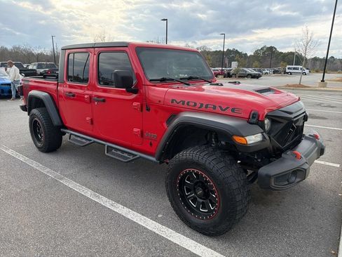 Used 2021 Jeep Gladiator Mojave w/ Trailer Tow Package AWD/4WD image 3