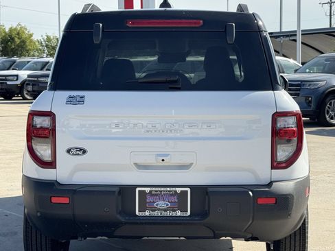 New 2026 Ford Bronco Sport Outer Banks AWD/4WD image 6