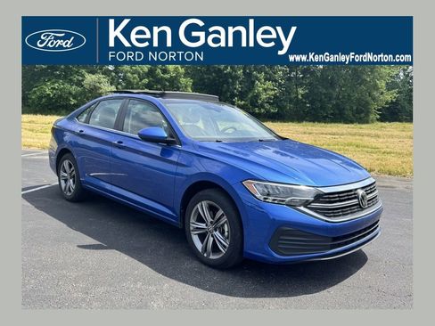 Used 2022 Volkswagen Jetta SE FWD image 1