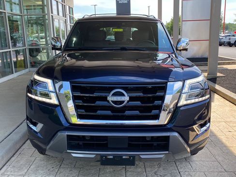 Used 2023 Nissan Armada Platinum w/ Cargo Package AWD/4WD image 2