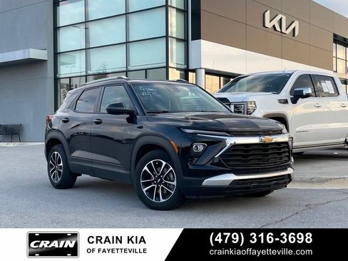 Used 2024 Chevrolet TrailBlazer LT w/ Convenience Package FWD image 1