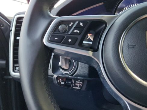 Used 2019 Porsche Cayenne S AWD/4WD image 12