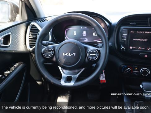 Used 2023 Kia Soul LX w/ LX Technology Package image 23