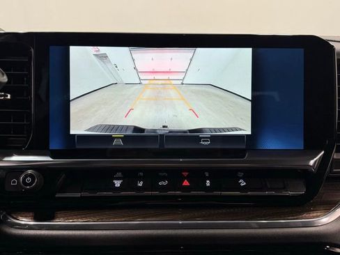 Used 2024 Chevrolet Silverado 2500 LT image 30