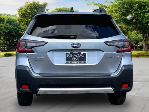 Used 2025 Subaru Outback Limited AWD/4WD image 5