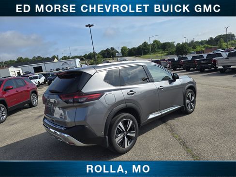 Used 2023 Nissan Rogue Platinum w/ Platinum Premium Package FWD image 3