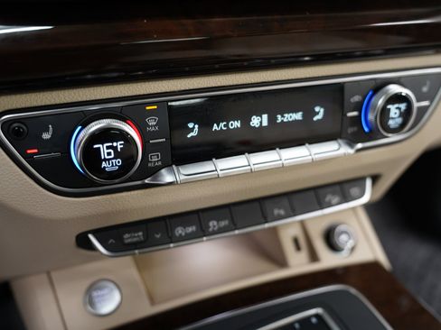 Used 2018 Audi Q5 2.0T Premium Plus w/ Premium Plus Package image 20