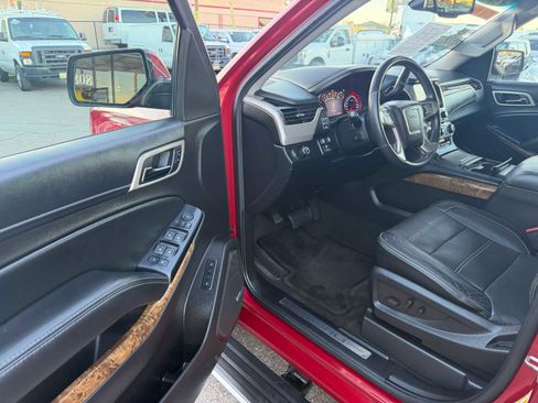 Used 2015 GMC Yukon XL Denali w/ Open Road Package image 25