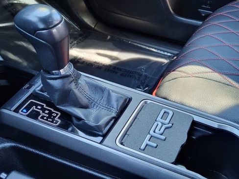 Used 2023 Toyota Tacoma TRD Off-Road image 15