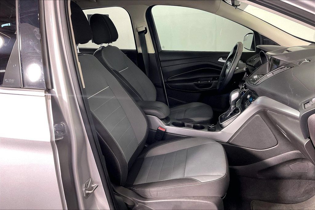 Used 2013 Ford Escape SE FWD image 9