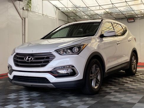 Used 2017 Hyundai Santa Fe Sport AWD/4WD image 3