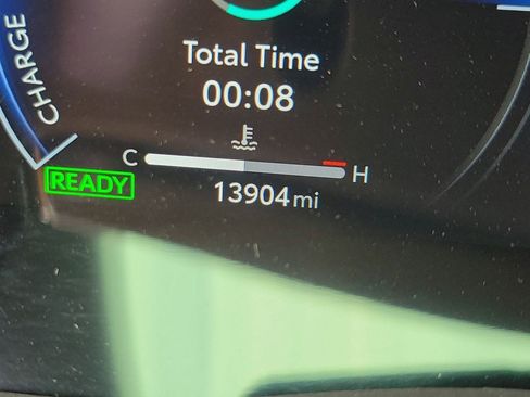 Used 2025 Toyota Camry XSE FWD image 23
