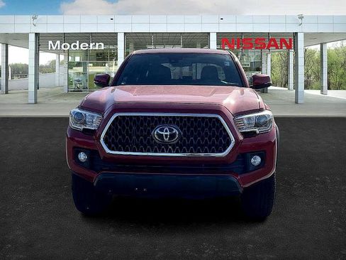 Used 2019 Toyota Tacoma TRD Off-Road image 8