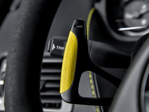 Used 2015 Aston Martin V8 Vantage GT image 28