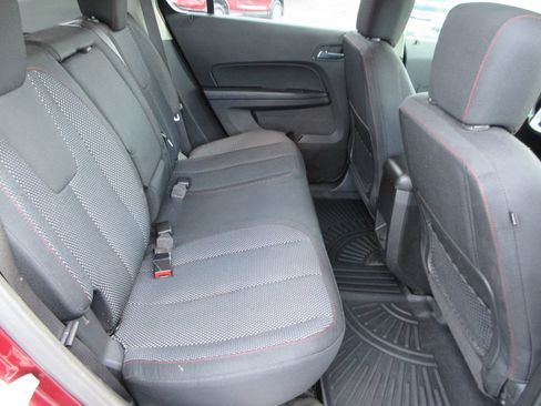 Used 2017 Chevrolet Equinox LT w/ Convenience Package FWD image 18