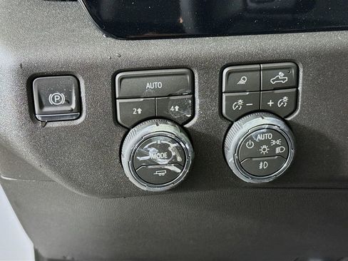 New 2026 Chevrolet Silverado 1500 LTZ w/ LTZ Premium Package image 10