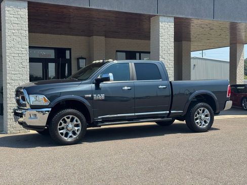 Used 2018 RAM 2500 Limited image 5