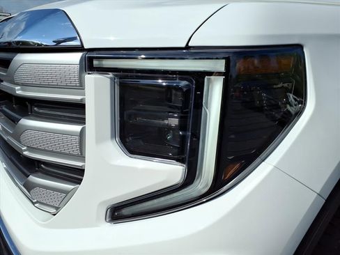 New 2026 GMC Sierra 1500 SLE AWD/4WD image 11