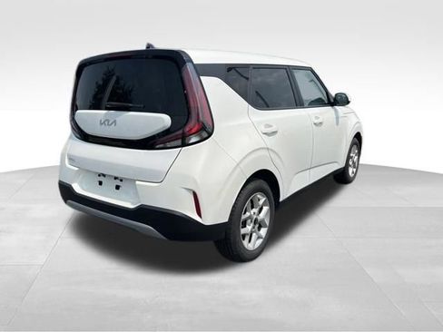 Certified 2024 Kia Soul LX w/ Option Group 015 FWD image 8
