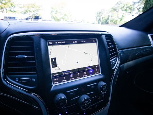 Used 2018 Jeep Grand Cherokee Trackhawk AWD/4WD image 25