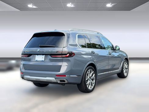 Used 2026 BMW X7 xDrive40i w/ Premium Package AWD/4WD image 9