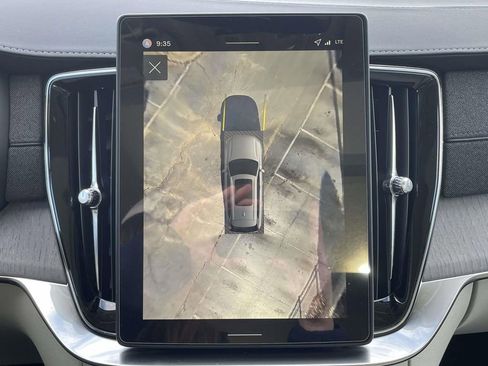 Used 2026 Volvo XC90 B6 Ultra w/ Lounge Package image 39