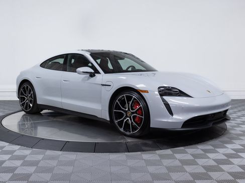 Used 2023 Porsche Taycan 4S AWD/4WD image 6