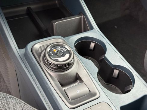 New 2025 Ford Maverick XL image 10