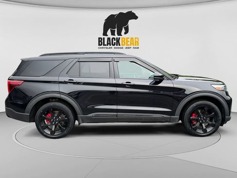 Used 2021 Ford Explorer ST w/ Equipment Group 401A AWD/4WD image 2
