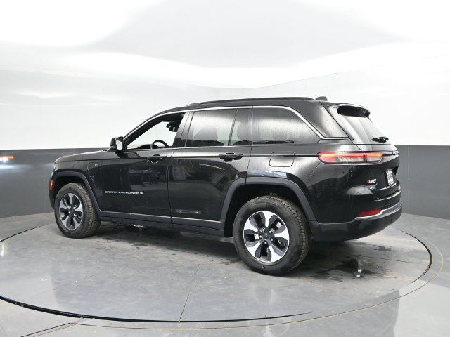 Used 2024 Jeep Grand Cherokee Limited 4xe AWD/4WD image 8