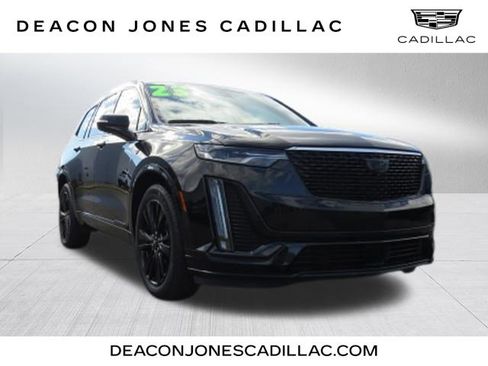 Used 2023 Cadillac XT6 Premium Luxury w/ Technology Package image 1
