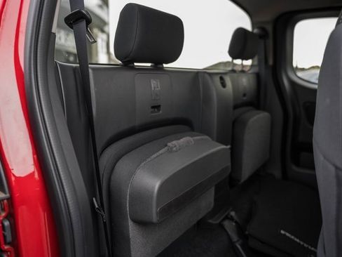 Used 2023 Nissan Frontier SV w/ Technology Package image 33