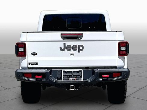 Used 2020 Jeep Gladiator Rubicon AWD/4WD image 5
