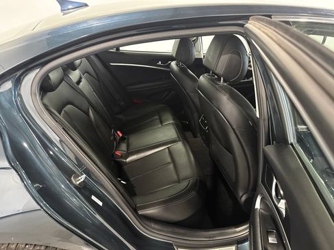 Used 2025 Genesis G70 2.5T RWD image 22