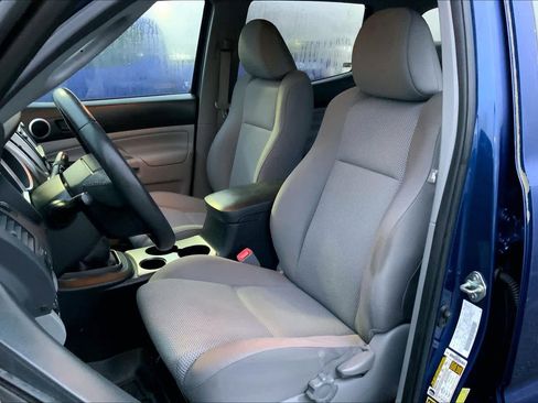 Used 2014 Toyota Tacoma 4x4 Double Cab w/ TRD Sport Package image 8