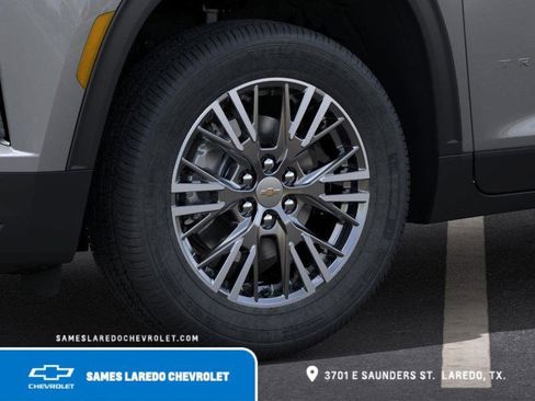 New 2026 Chevrolet Traverse LT w/ Driver Confidence Package image 9